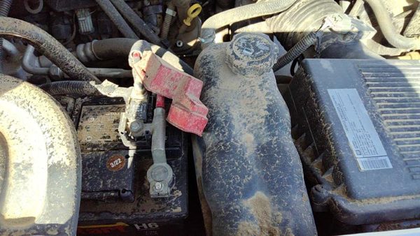2010 Chevy Tahoe Coolant Recovery Bottle — photo 3