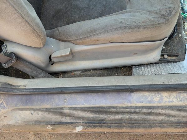 2005-2010 Chevy Cobalt Passenger Right Side Seat Trim Panel Oem Gray 14B — photo 4