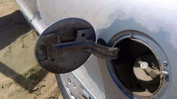 1991-1996 Chevy Caprice Fuel Tank Door With Hinge Gas Lid Oem Filler Blue — photo 9
