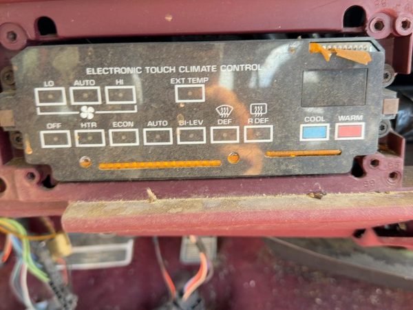 87-88 Buick Park Ave Temperature Control Module In Dash Heater Ac Head Unit Oem — photo 1