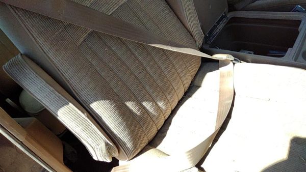 87-91 Ford F150 Passenger Right Front Seat Belt Retractor Oem Shoulder Tan — photo 1
