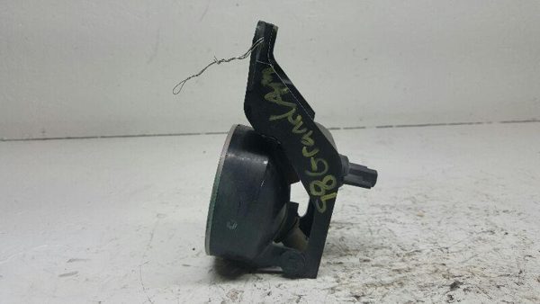 1999-2005 Pontiac Grand Am Corner/Park Light Fog-Driving Bumper Mounted Oem — photo 2