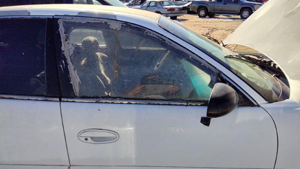 1998 Buick Century Front Door RH White — photo 7