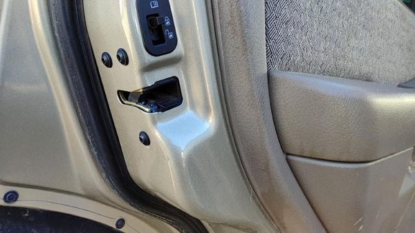 2002-2005 Ford Explorer Driver Left Rear Door Latch With Rods/Cables Oem Back — photo 2