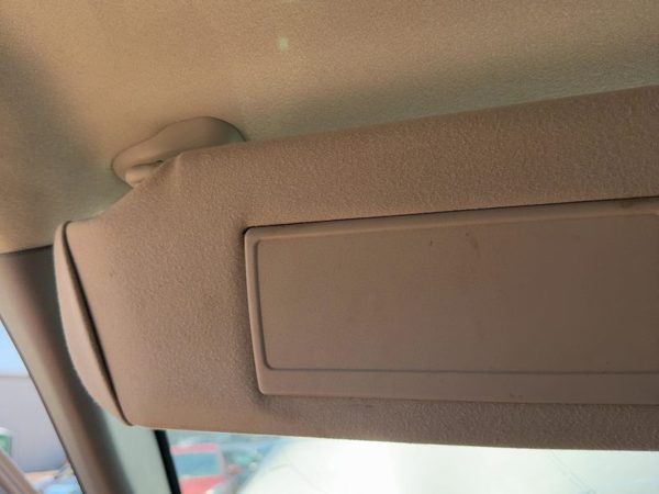2004-2005 Chevy Suburban 1500 Driver Left Sun Visor Oem Gray 92I 15269592 — photo 8