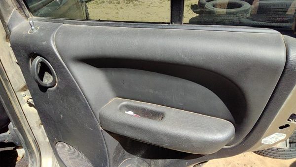 02-04 Liberty Passenger Right Rear Door Trim Panel With Switches Back Gray Dv — photo 3