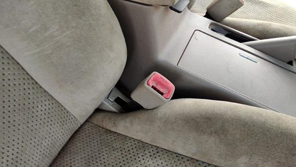 2006 Nissan Altima Passenger Right Front Seat Belt Buckle Receiver OEM Blond C — photo 2