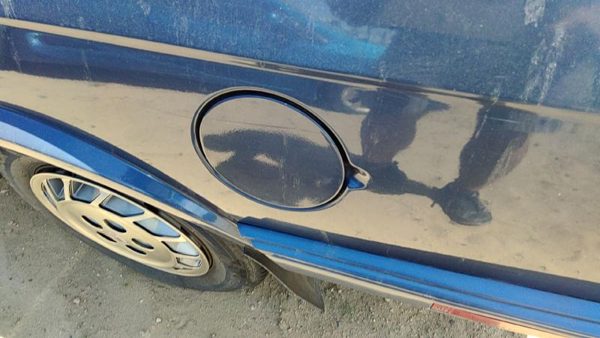 82-96 Olds Cutlass Ciera Fuel Tank Door With Hinge Gas Lid Oem Filler Blue — photo 5