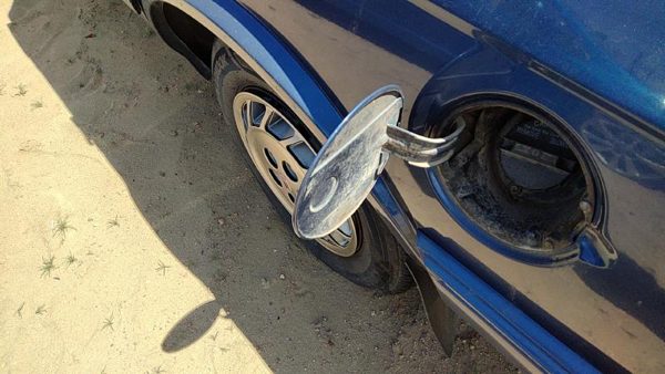82-96 Olds Cutlass Ciera Fuel Tank Door With Hinge Gas Lid Oem Filler Blue — photo 6