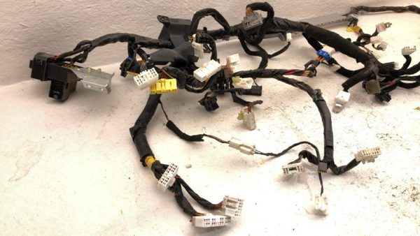 2001-2006 Hyundai Elantra Complete Wiring Harness Behind Dash Oem 2.0L Mt — photo 2