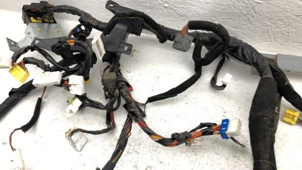 2001-2006 Hyundai Elantra Complete Wiring Harness Behind Dash Oem 2.0L Mt — photo 4
