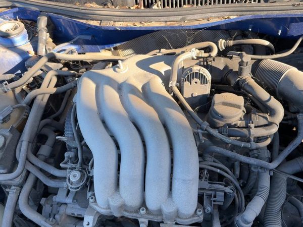2001-2005 Vw Jetta Upper Intake Manifold Oem 2.0L 06A133203Cf — photo 3