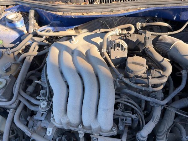 2001-2005 Vw Jetta Upper Intake Manifold Oem 2.0L 06A133203Cf — photo 5