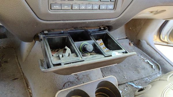 2003-2004 Lincoln Town Car Ash Tray Assembly Oem Slide Out Dash Gray — photo 6