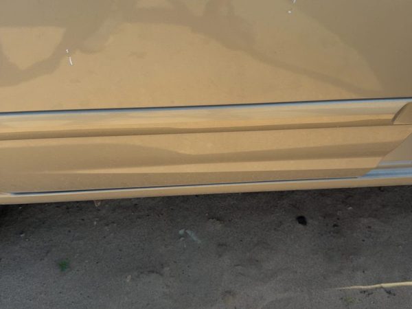 01-03 Elantra Right Rear Moulding From Door Back Gls Sedan Prime Beige Ko — photo 3