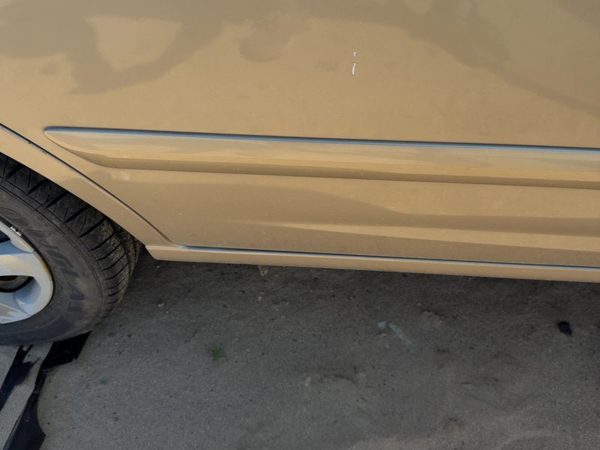 01-03 Elantra Right Rear Moulding From Door Back Gls Sedan Prime Beige Ko — photo 5
