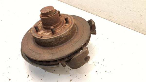 1973-1987 Chevy C10 Driver Left Front Spindle Steering Knuckle With Wheel Hub — photo 2