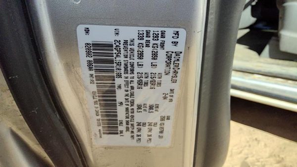 2005 Chrysler Town Cntry — vehicle photo 4