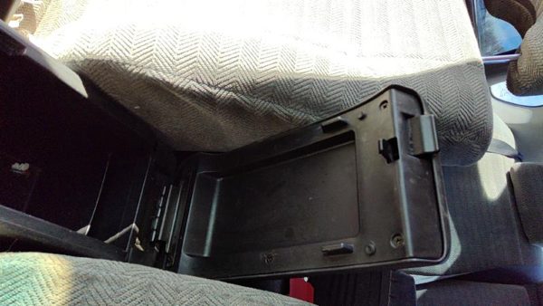 2002-2004 Subaru Legacy Center Console Lid Only Oem Arm Rest Fold Down Mt Gray — photo 4
