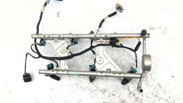 2005-2009 Chevy Equinox Complete Fuel Rail With Injectors Set Loaded Oem 3.4L — photo 4