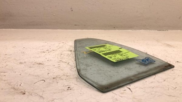 84-87 Civic Passenger Right Rear Vent Window Small Back Door Glass With Frame — photo 5