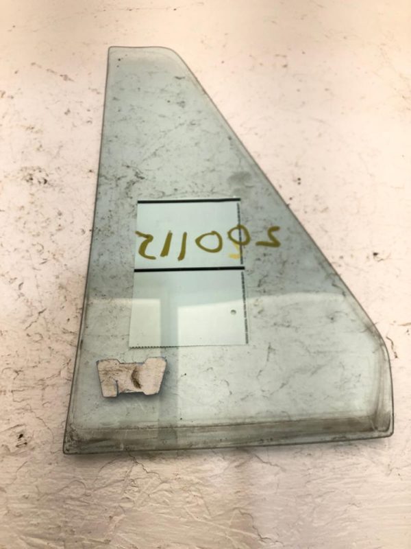 84-87 Civic Passenger Right Rear Vent Window Small Back Door Glass With Frame — photo 3