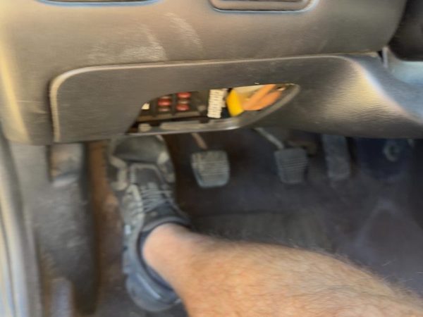 95-98 Nissan Maxima Lower Dash Under Column Knee Bolster Trim Panel Oem Black — photo 1