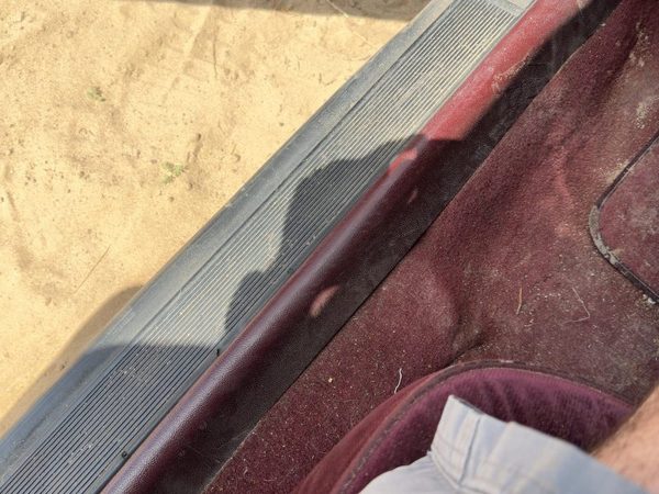 1994 Olds Eighty Eight Driver Left Lower Sill Step Moulding Trim Panel Oem Red — photo 2