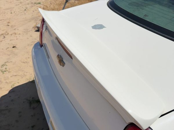 06-07 Monte Carlo Rear Spoiler Wing From 8/29/05 Horizontal Surface White 40U — photo 4