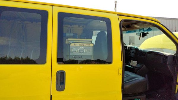 2002 Chevy Express 3500 Rear Door RH Yellow — photo 5