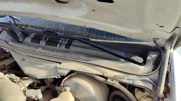 2005-2011 Ford Crown Vic Driver Left Windshield Wiper Arm Oem Blade Lever — photo 1
