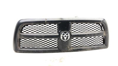 2016 Dodge Ram Grille 4500 Broke