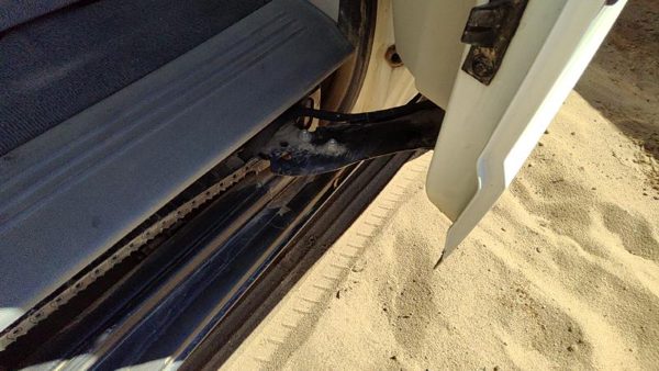 08-10 Dodge Grand Caravan Driver Left Rear Lower Door Roller Assembly Oem Back — photo 3
