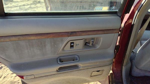 96-99 Olds 88 Driver Left Rear Door Trim Panel With Switches Back Gray — photo 2