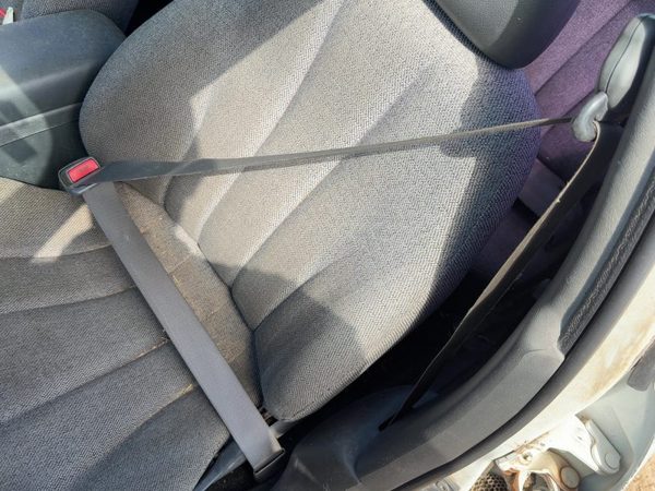 01-02 Cavalier Driver Left Front Seat Belt Retractor Oem Shoulder Graphite 12C — photo 2
