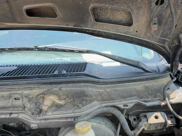 2002-2004 Dodge Ram 1500 Driver Left Windshield Wiper Arm Oem Blade Lever — photo 2