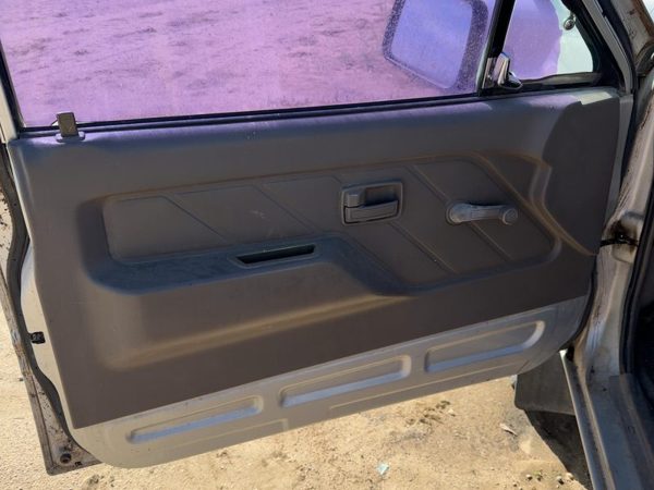 1990-1995 Isuzu Pup Driver Left Front Door Trim Panel Gray — photo 1