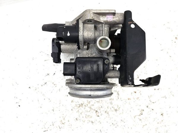 2005 Buick LeSabre Throttle Body/valve Assy — photo 2