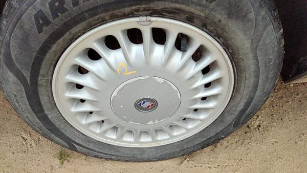 1991-1996 Buick Park Ave 15" Aluminum Wheel Oem Factory Rim #2 12338899 — photo 1