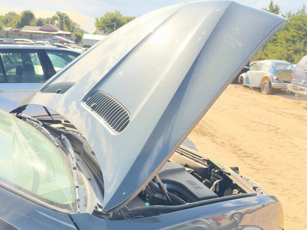 2006 BMW X5 Hood Highland Green A11 — photo 1