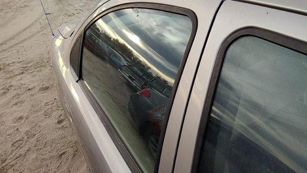 1995-2000 Ford Contour Passenger Right Rear Side Window Door Glass Oem Back — photo 3
