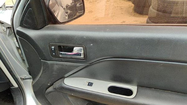 10-12 Fusion Passenger Right Front Door Trim Panel With Switches Charcoal Fw — photo 4