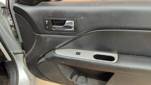 10-12 Fusion Passenger Right Front Door Trim Panel With Switches Charcoal Fw — photo 5
