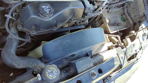 2002-2009 Chevy Trail Blazer Radiator Cooling Fan Shroud Plastic Housing 4.2L — photo 3