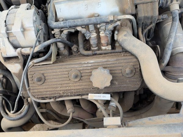 1986-1989 Olds 88 Front Valve Cover Oem 3.8L — photo 3