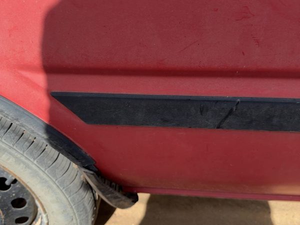 1987-1988 Toyota FX Passenger Right Rear Moulding on Quarter Panel OEM — photo 3