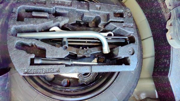 2012-2022 Vw Passat Jack Tool Kit Set Assembly Spare Oem 5C0011031 — photo 4