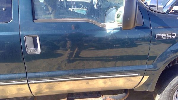 1999 Ford F250 Sd Pickup Front Door RH — photo 3