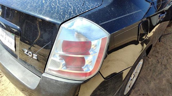 2007-2009 Nissan Sentra Passenger Right Tail Light Brake Lamp Oem Rear 2.0L — photo 1