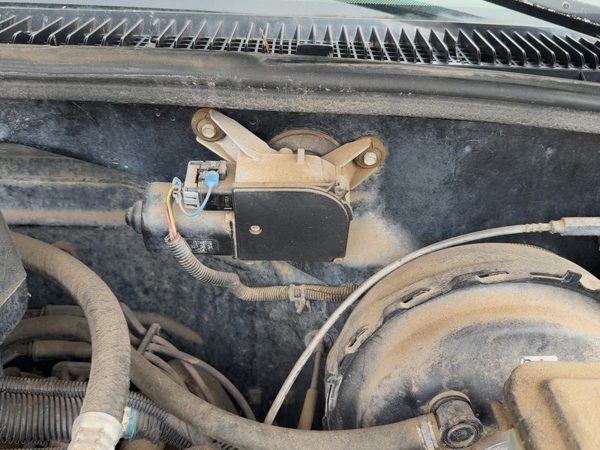 1988-1999 Chevy Silverado 1500 Windshield Wiper Motor Oem 12368702 — photo 3